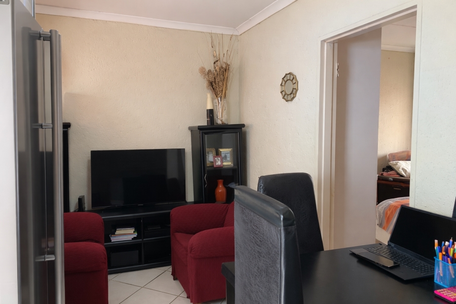 1 Bedroom Property for Sale in Randfontein Central Gauteng
