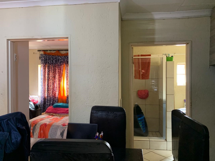 1 Bedroom Property for Sale in Randfontein Central Gauteng