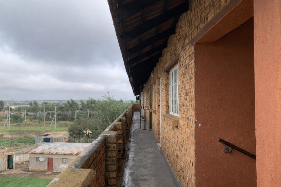 1 Bedroom Property for Sale in Randfontein Central Gauteng