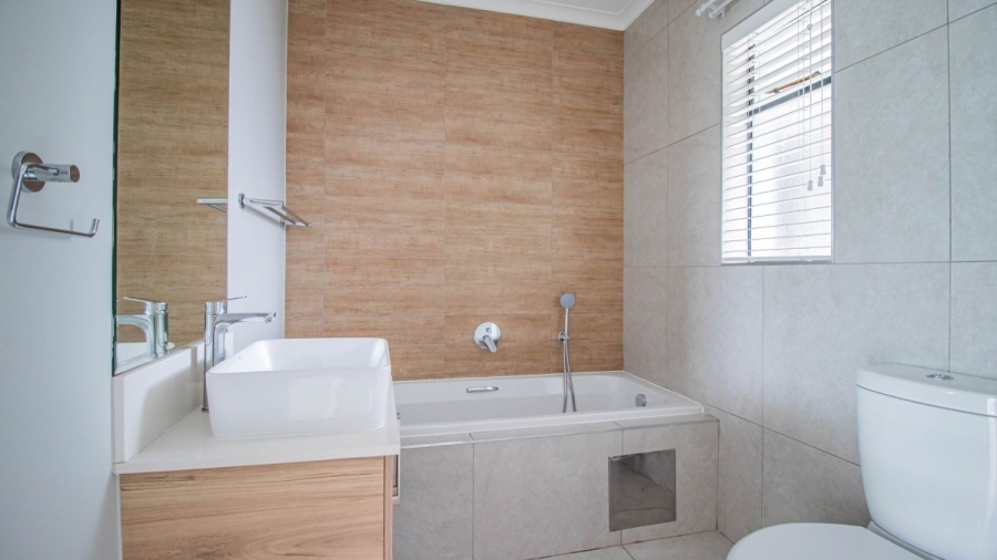 1 Bedroom Property for Sale in Linbro Park Gauteng