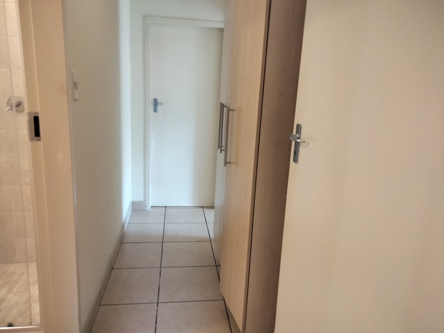 2 Bedroom Property for Sale in Bromhof Gauteng