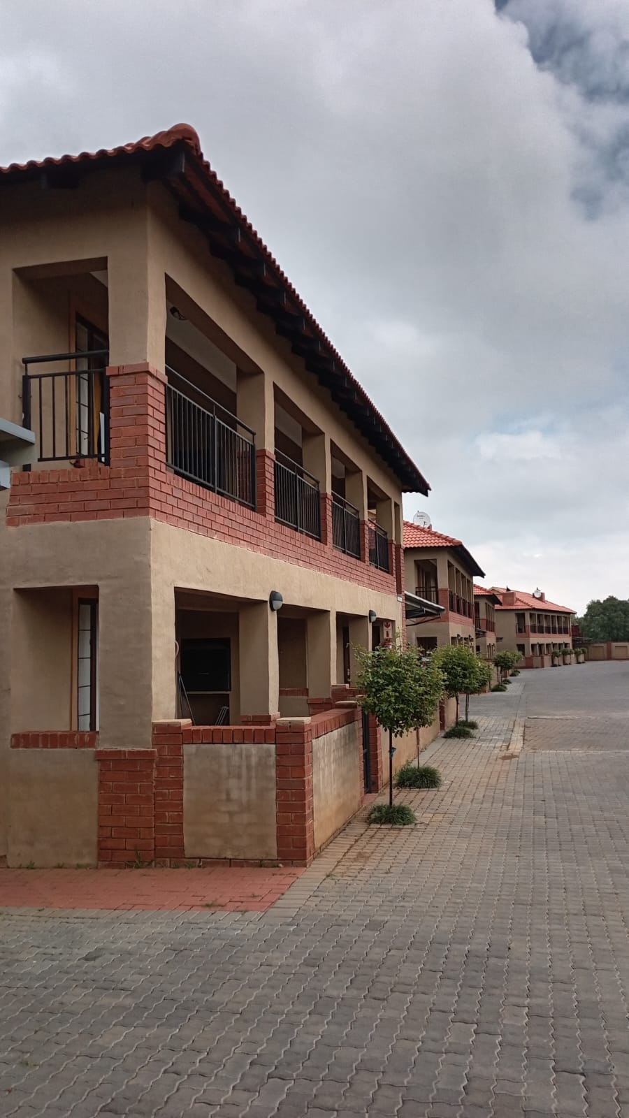 To Let 2 Bedroom Property for Rent in Kenleaf Gauteng