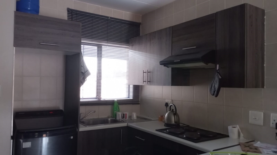 To Let 2 Bedroom Property for Rent in Kenleaf Gauteng