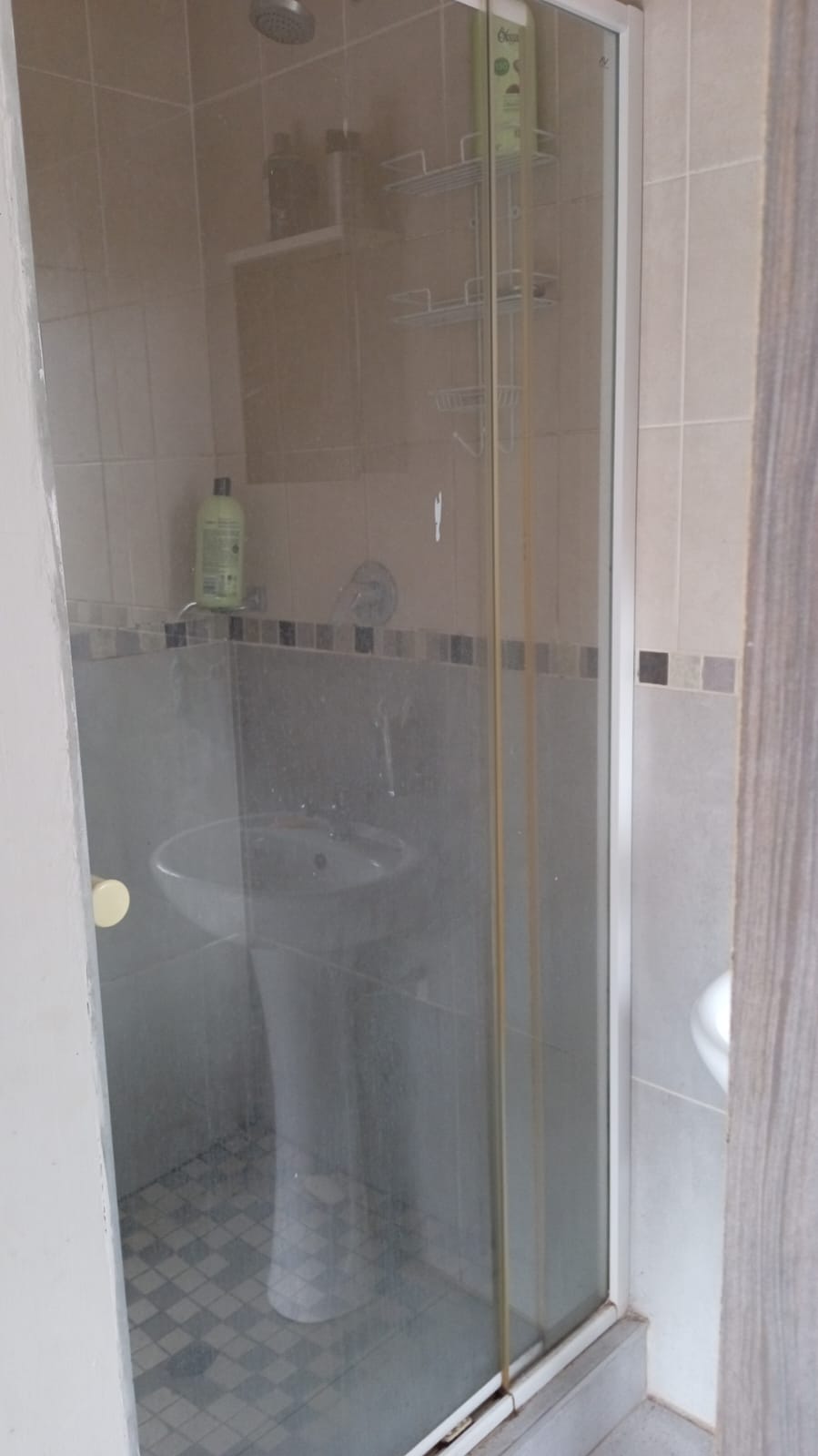 To Let 2 Bedroom Property for Rent in Kenleaf Gauteng