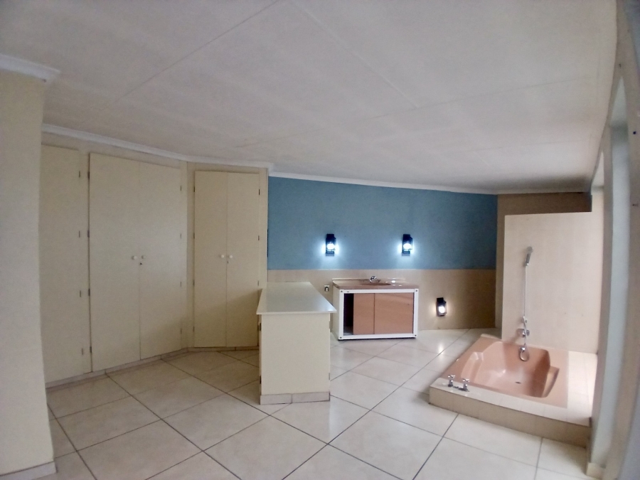 4 Bedroom Property for Sale in Rynfield Gauteng