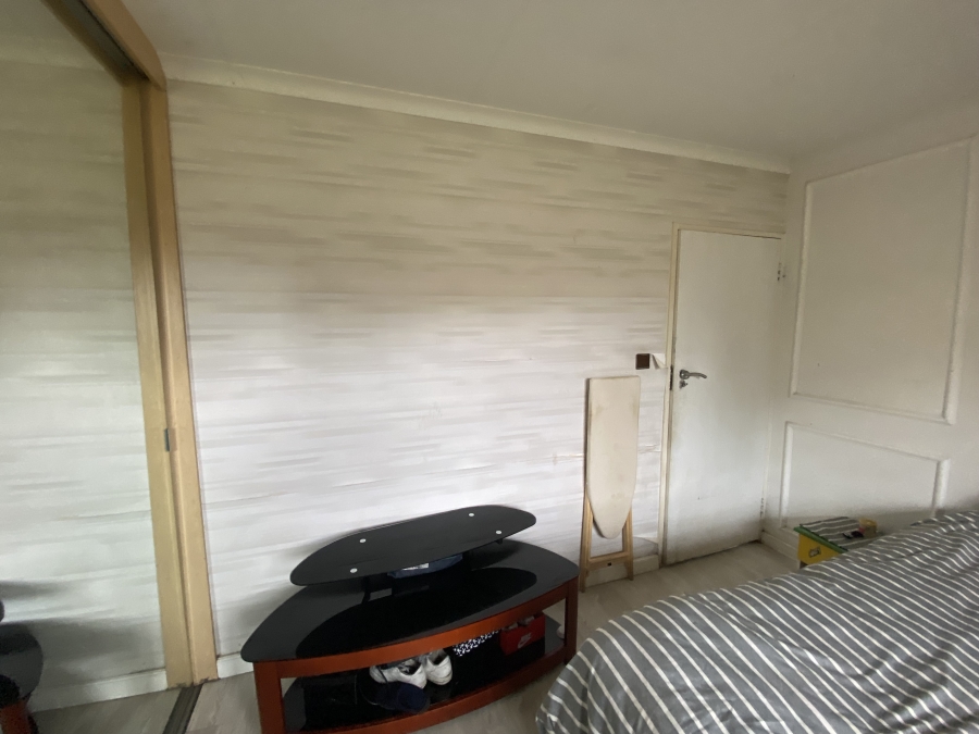 2 Bedroom Property for Sale in Cloverdene Gauteng