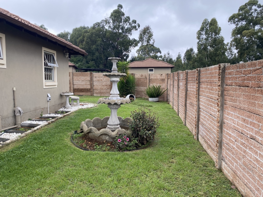 2 Bedroom Property for Sale in Cloverdene Gauteng