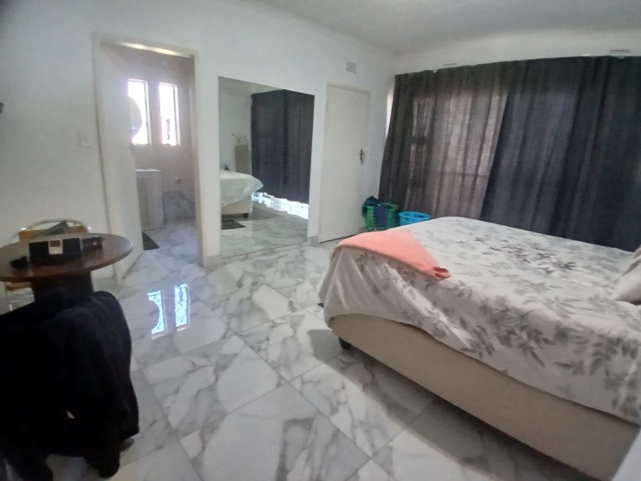 2 Bedroom Property for Sale in Wychwood Gauteng
