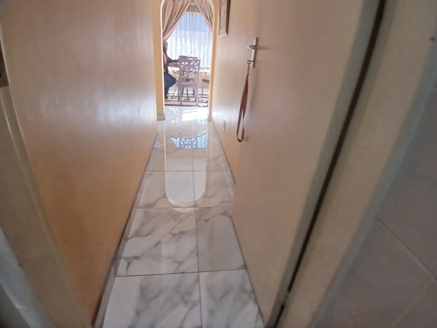 2 Bedroom Property for Sale in Wychwood Gauteng