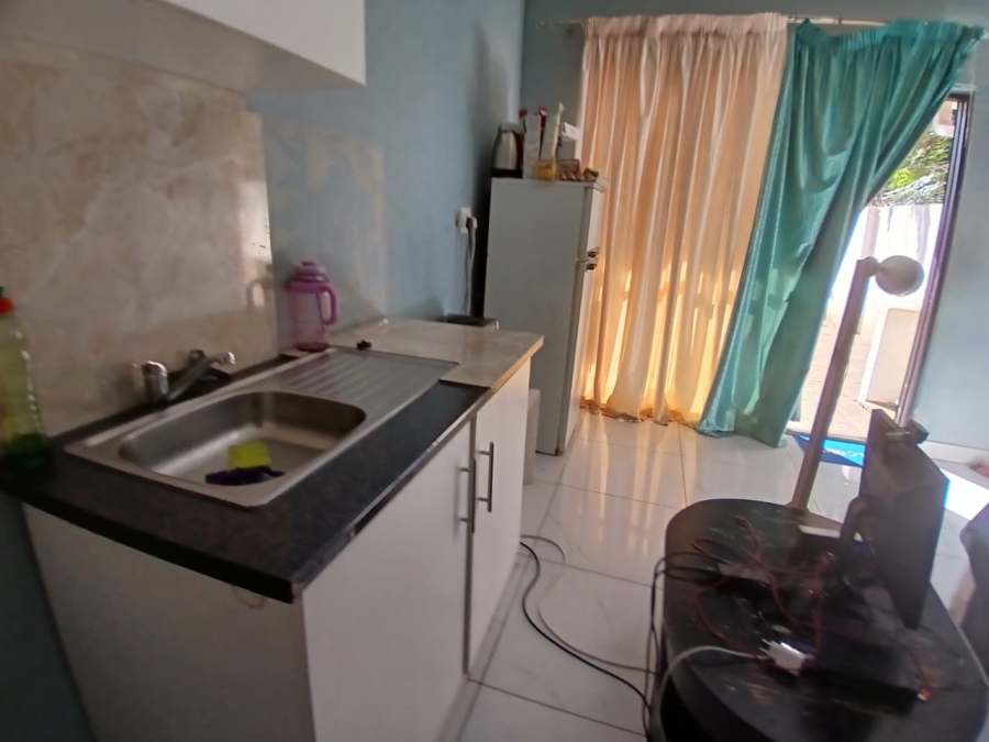 2 Bedroom Property for Sale in Wychwood Gauteng