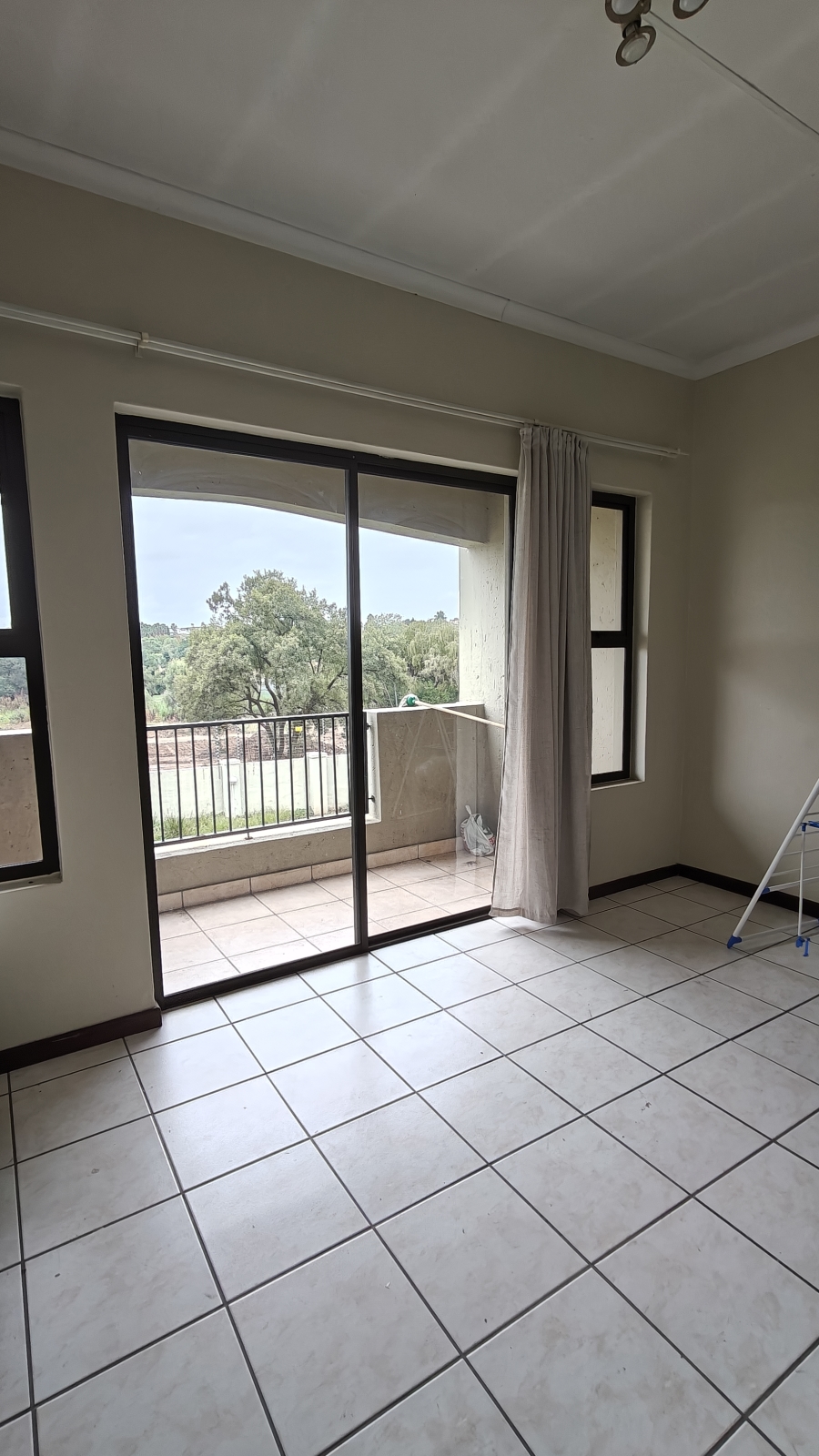 1 Bedroom Property for Sale in Broadacres Gauteng
