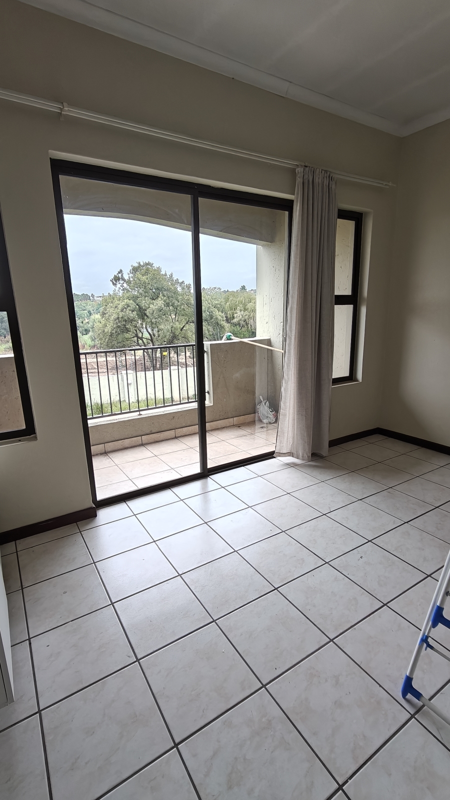 1 Bedroom Property for Sale in Broadacres Gauteng