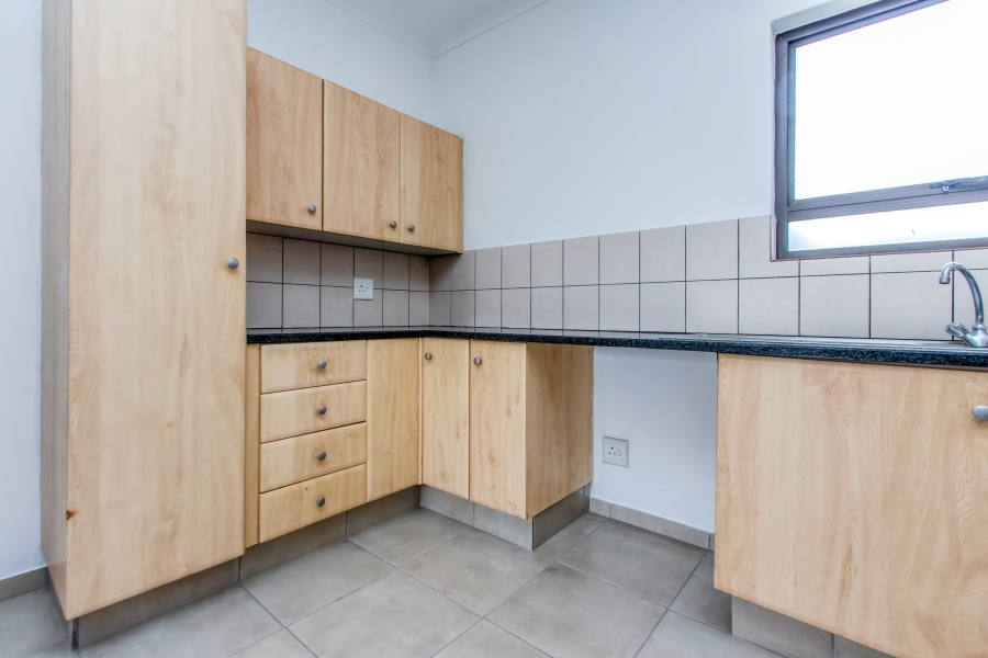 1 Bedroom Property for Sale in Broadacres Gauteng