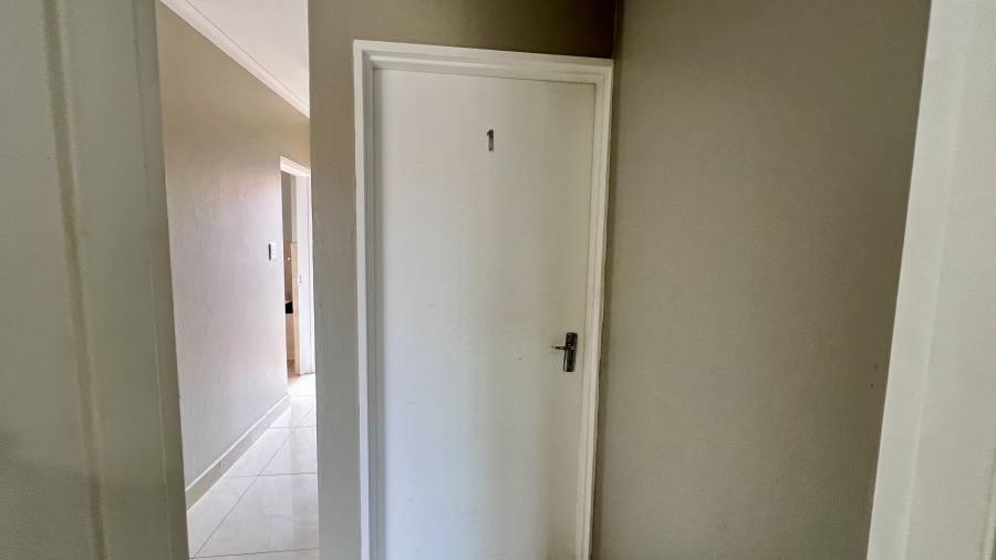 To Let 3 Bedroom Property for Rent in Noordhang Gauteng