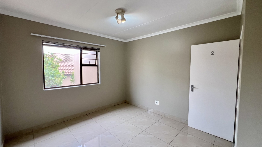 To Let 3 Bedroom Property for Rent in Noordhang Gauteng