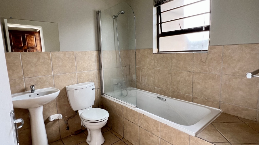 To Let 3 Bedroom Property for Rent in Noordhang Gauteng