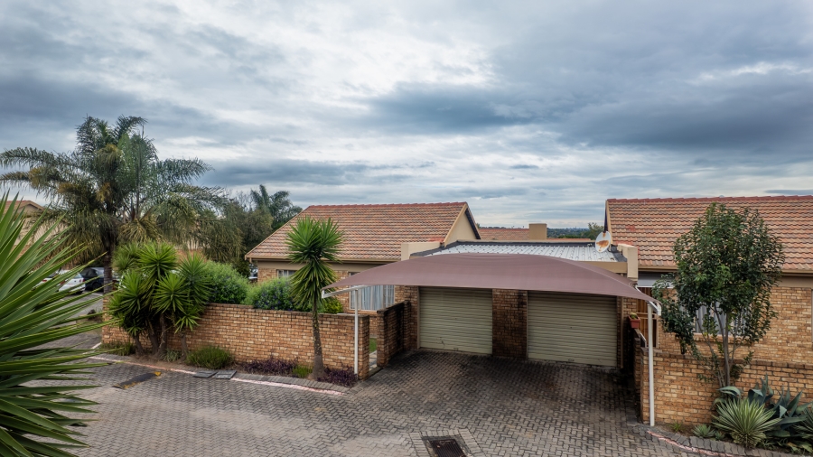 2 Bedroom Property for Sale in Amberfield Ridge Gauteng