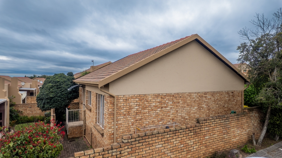 2 Bedroom Property for Sale in Amberfield Ridge Gauteng