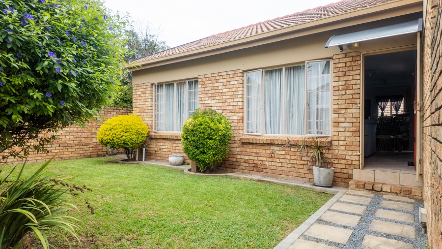 2 Bedroom Property for Sale in Amberfield Ridge Gauteng