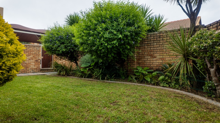2 Bedroom Property for Sale in Amberfield Ridge Gauteng