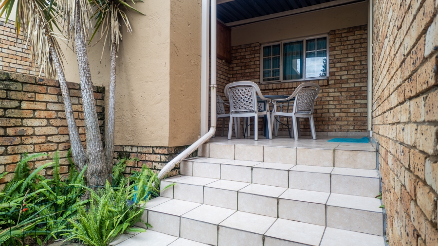 2 Bedroom Property for Sale in Amberfield Ridge Gauteng