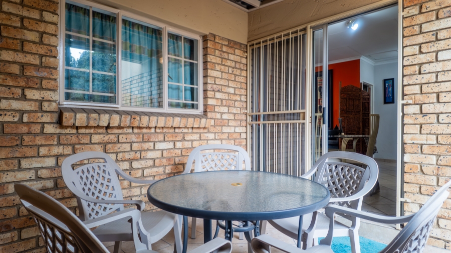 2 Bedroom Property for Sale in Amberfield Ridge Gauteng