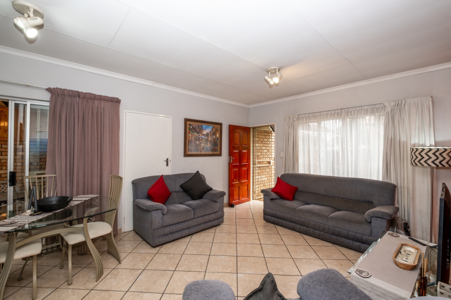 2 Bedroom Property for Sale in Amberfield Ridge Gauteng