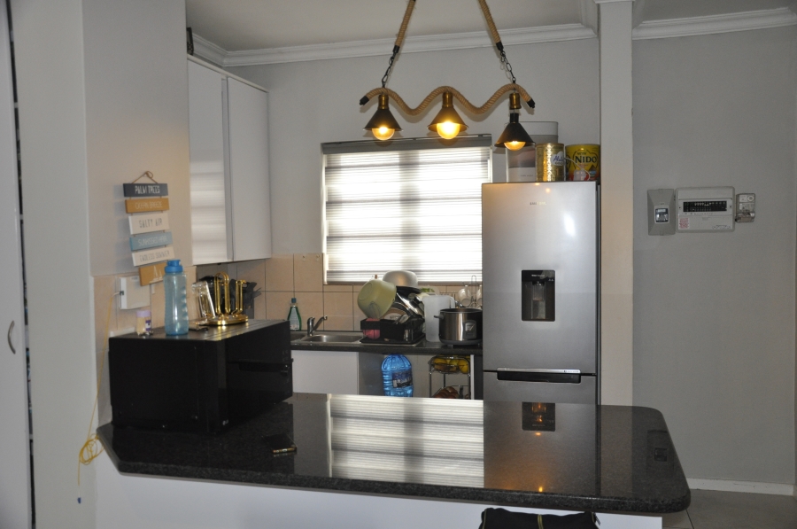 2 Bedroom Property for Sale in Erand Gardens Gauteng