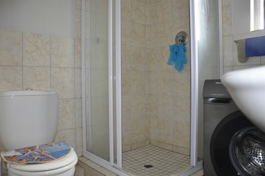 2 Bedroom Property for Sale in Erand Gardens Gauteng