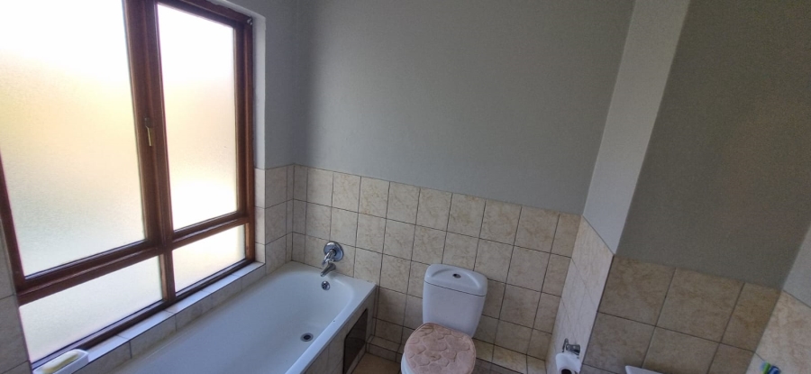 2 Bedroom Property for Sale in Erand Gardens Gauteng