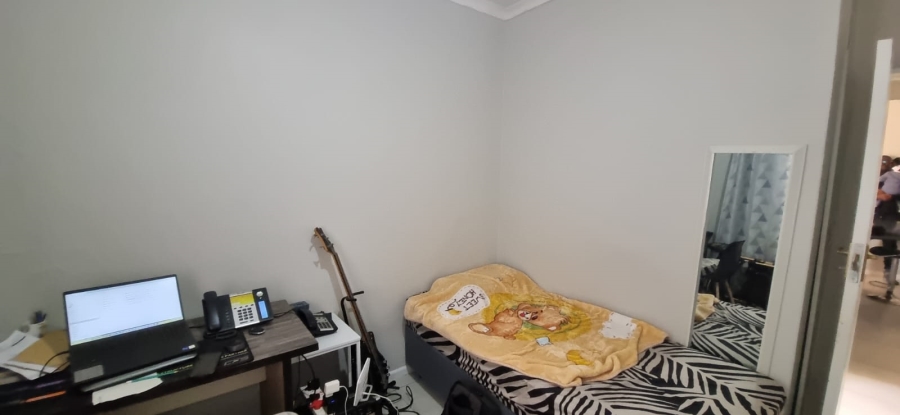 2 Bedroom Property for Sale in Erand Gardens Gauteng