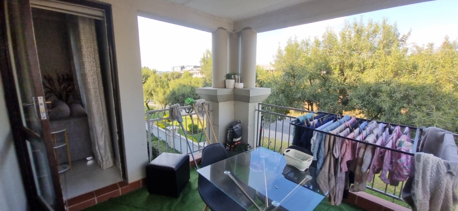 2 Bedroom Property for Sale in Erand Gardens Gauteng
