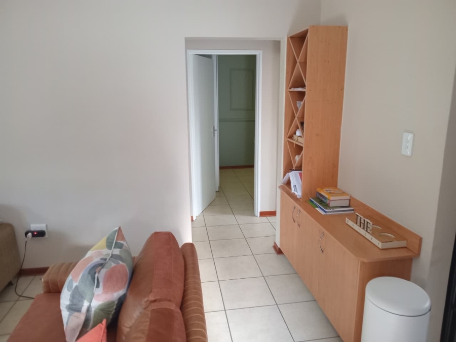 To Let 2 Bedroom Property for Rent in Blue Hills Gauteng