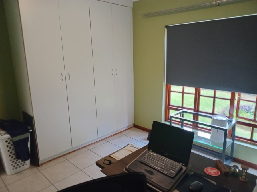 To Let 2 Bedroom Property for Rent in Blue Hills Gauteng