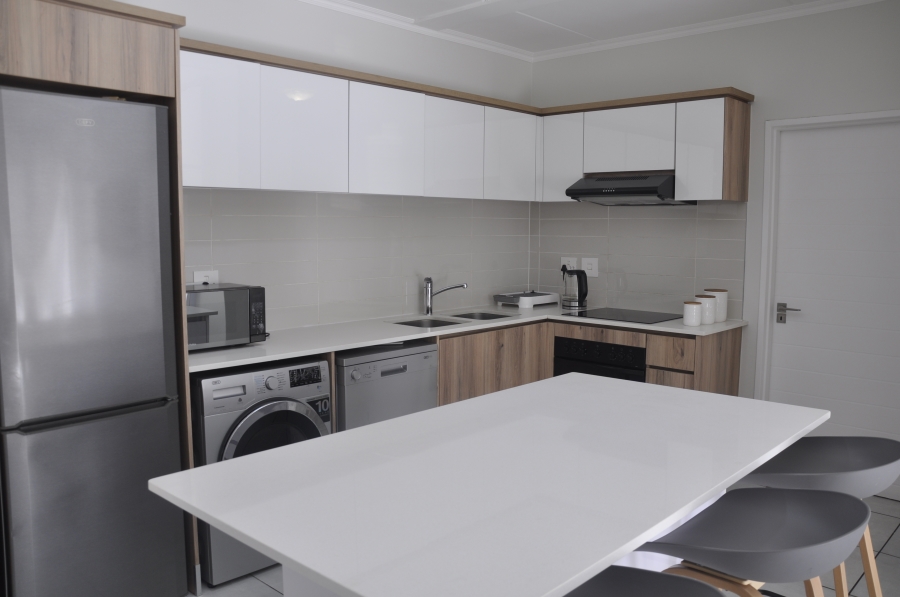To Let 2 Bedroom Property for Rent in Crowthorne AH Gauteng