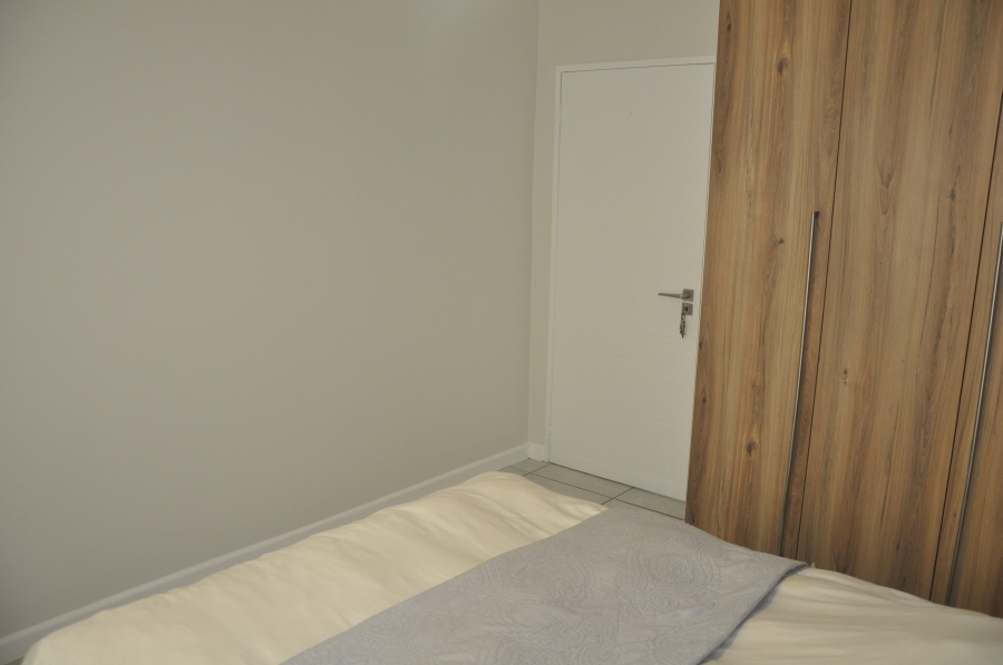To Let 2 Bedroom Property for Rent in Crowthorne AH Gauteng