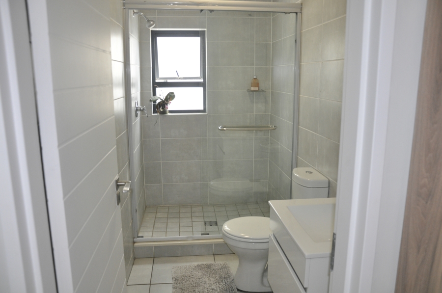To Let 2 Bedroom Property for Rent in Crowthorne AH Gauteng