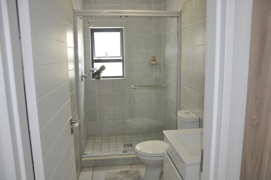 To Let 2 Bedroom Property for Rent in Crowthorne AH Gauteng