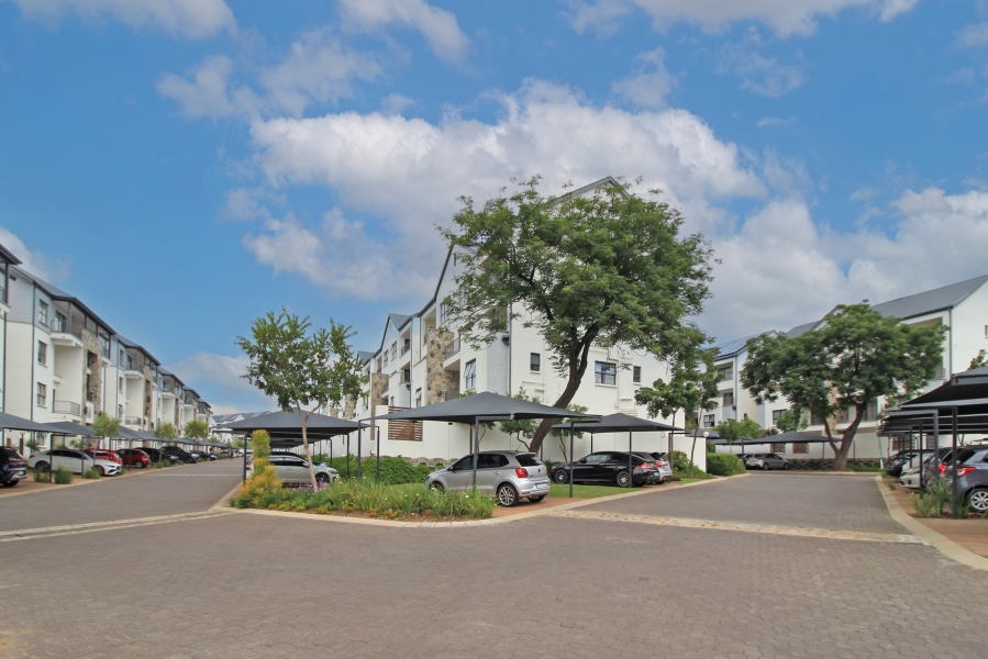 To Let 2 Bedroom Property for Rent in Crowthorne AH Gauteng