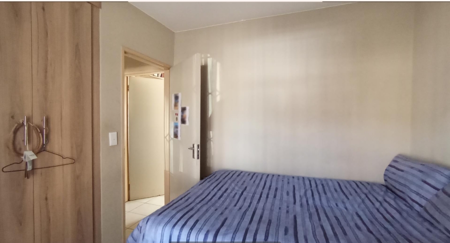 2 Bedroom Property for Sale in Lotus Gardens Gauteng