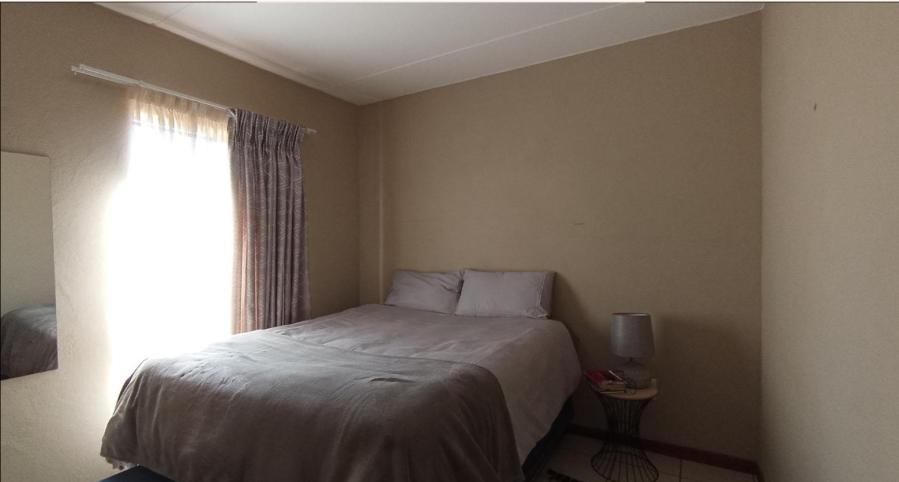 2 Bedroom Property for Sale in Lotus Gardens Gauteng