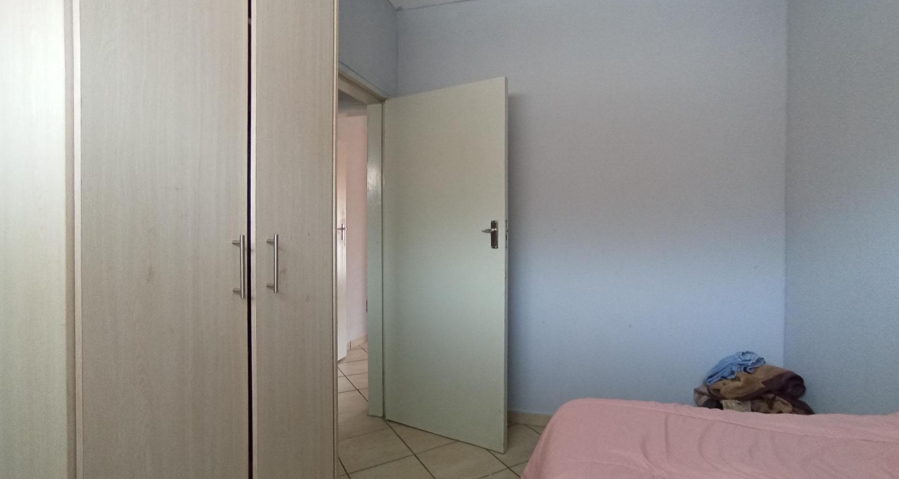 2 Bedroom Property for Sale in Lotus Gardens Gauteng