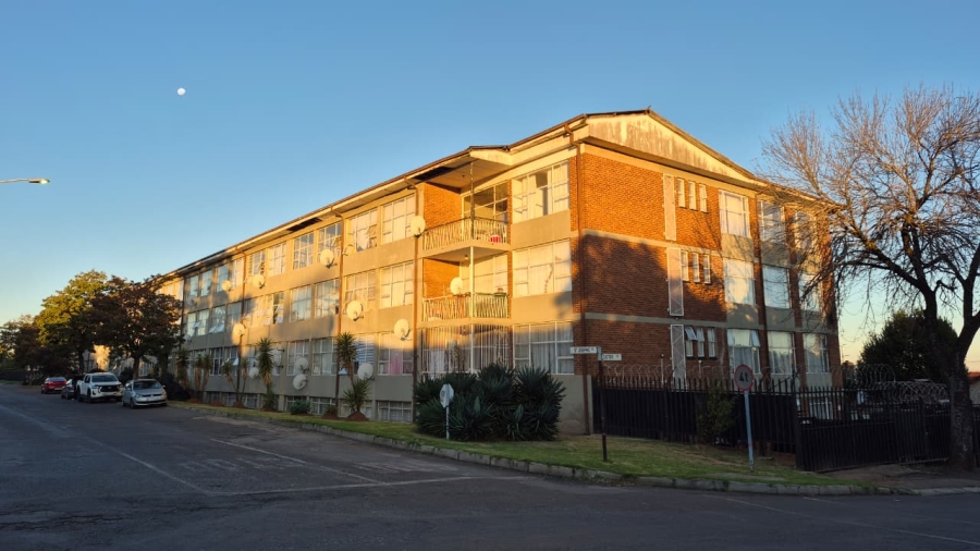 2 Bedroom Property for Sale in Symhurst Gauteng