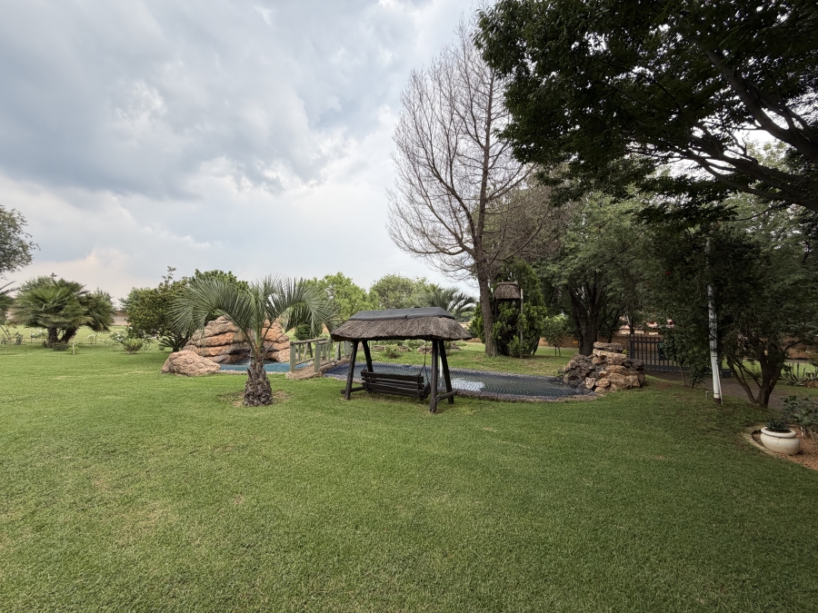 4 Bedroom Property for Sale in Winford Gauteng