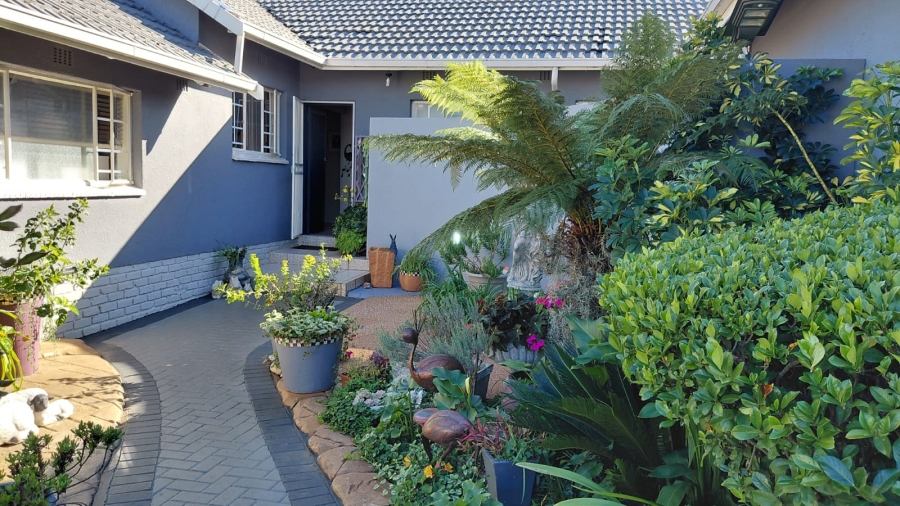 3 Bedroom Property for Sale in Greenhills Gauteng