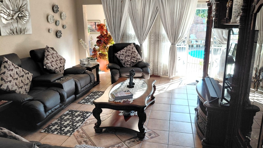 3 Bedroom Property for Sale in Greenhills Gauteng