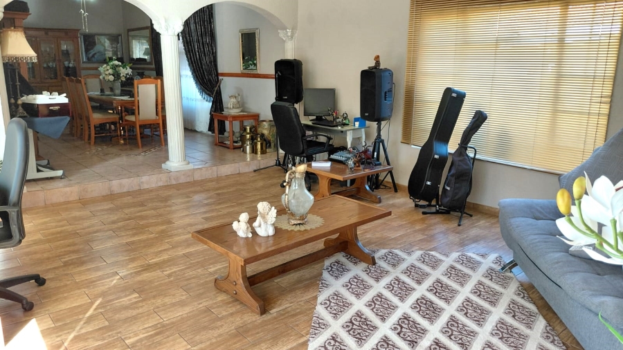 3 Bedroom Property for Sale in Greenhills Gauteng