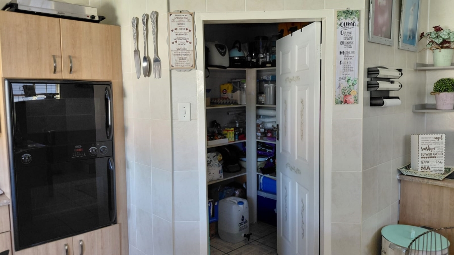 3 Bedroom Property for Sale in Greenhills Gauteng