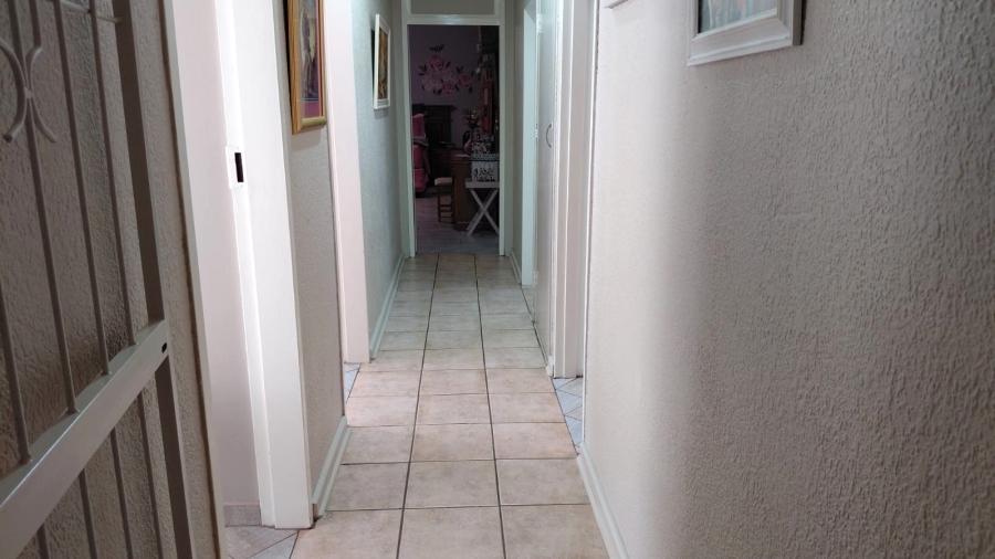 3 Bedroom Property for Sale in Greenhills Gauteng
