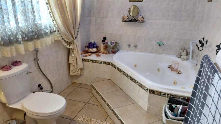 3 Bedroom Property for Sale in Greenhills Gauteng